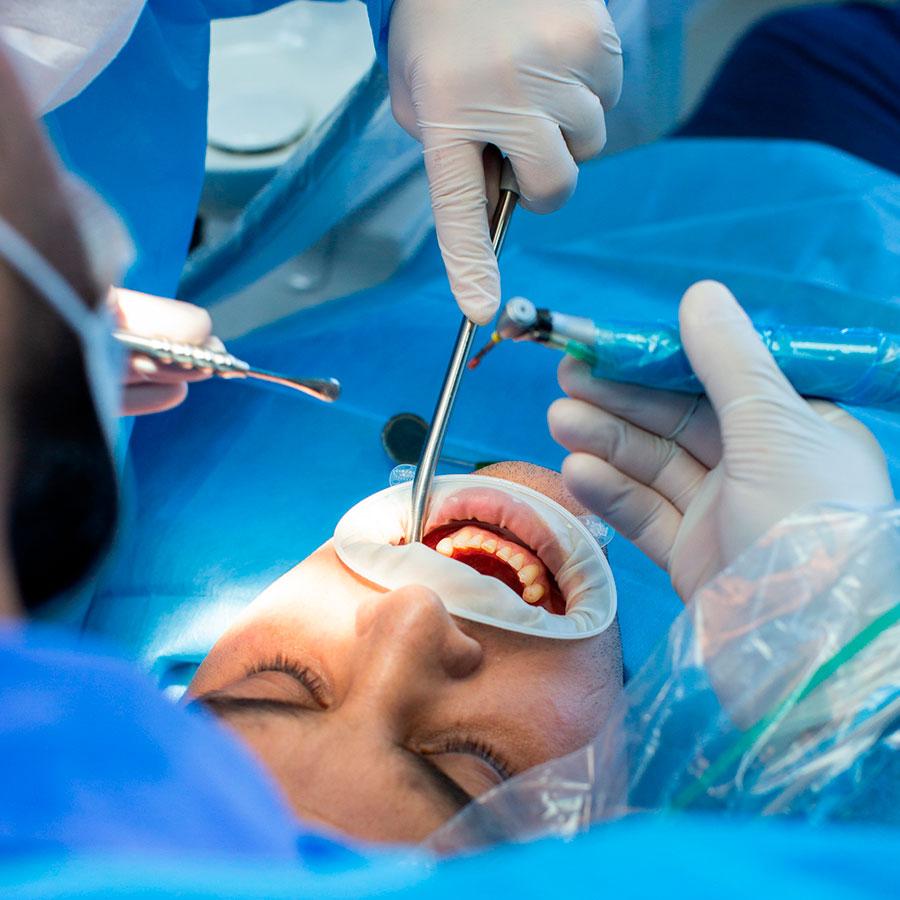 Dentista Clínica Geral - Cirurgias Simples e de Sisos - Copacabana Odonto